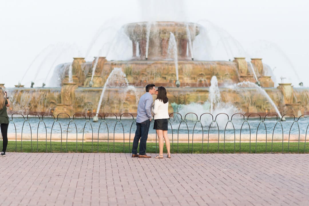 Buckingham Fountain — A memorable place to propose in Chicago